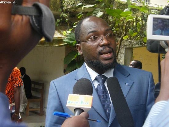 Université de Bouaké-la-Neuve : Passation de charges / Le Pr.Zigui Koléa Paulin prend les commandes de l’Ures de Korhogo - Pr.Kouassi Kouamé Germain secrétaire général de l’Université